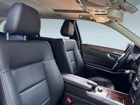 Used 2014 Mercedes-Benz E 350 4MATIC Wagon image 32