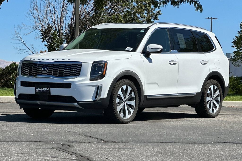 Used 2020 Kia Telluride S w/ S 8 Passenger Seating Package AWD/4WD image 11