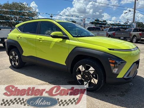 Used 2024 Hyundai Kona SEL AWD/4WD image 1