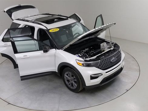 Certified 2023 Ford Explorer XLT w/ Equipment Group 202A image 50