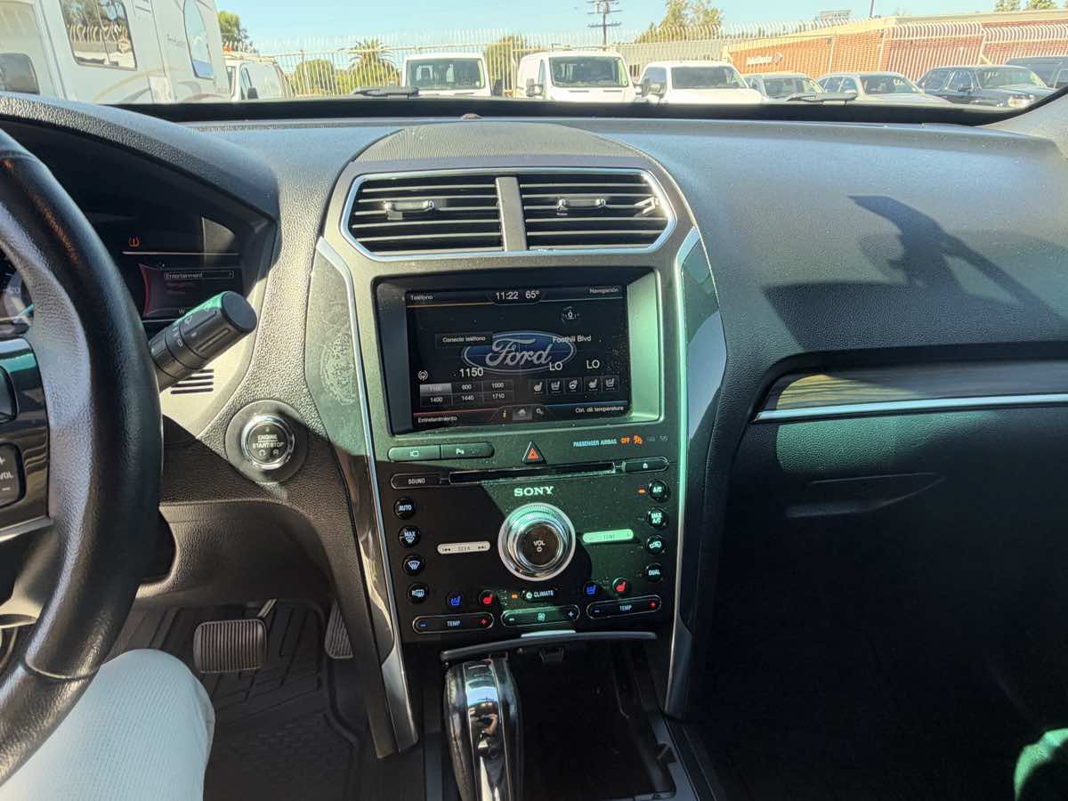 Used 2016 Ford Explorer Limited FWD image 12