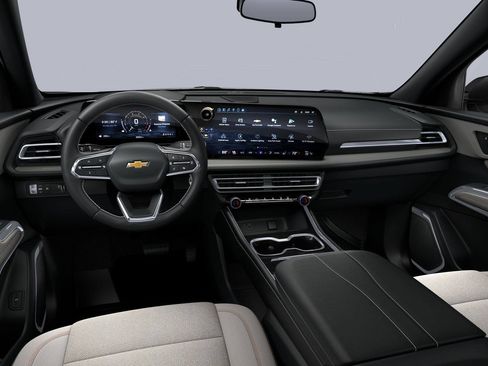 New 2026 Chevrolet Traverse LT w/ LPO, Floor Liner Package FWD image 21