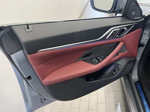 Used 2025 BMW i4 xDrive40i w/ Premium Package image 8