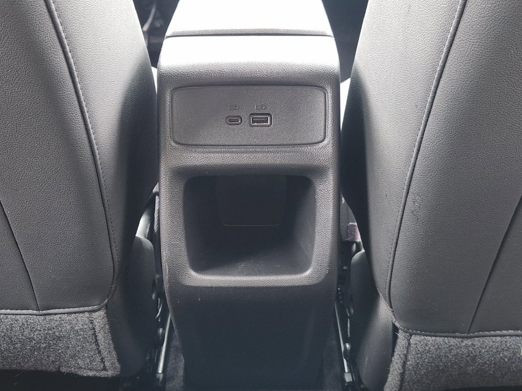 Used 2025 Chevrolet Trax LT FWD image 28