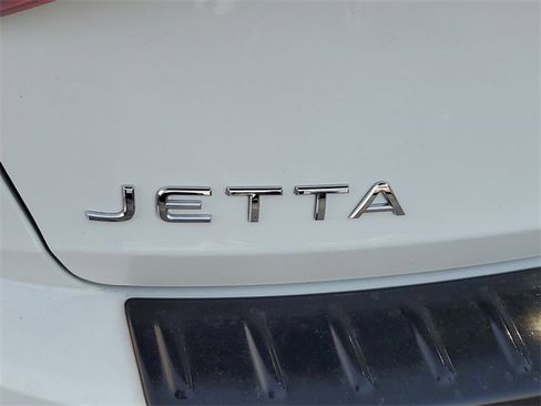 Certified 2023 Volkswagen Jetta S image 7