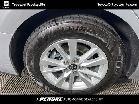 Used 2025 Toyota Camry LE image 11