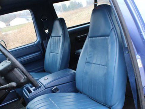 Used 1996 Ford Bronco Custom image 11