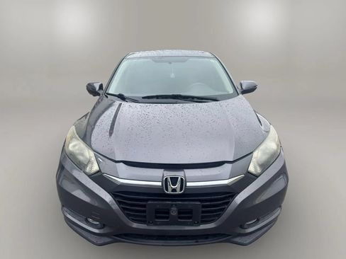 Used 2018 Honda HR-V EX image 3