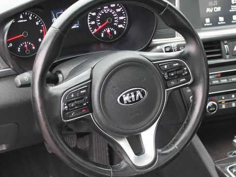 Used 2018 Kia Optima EX w/ Premium Package image 13