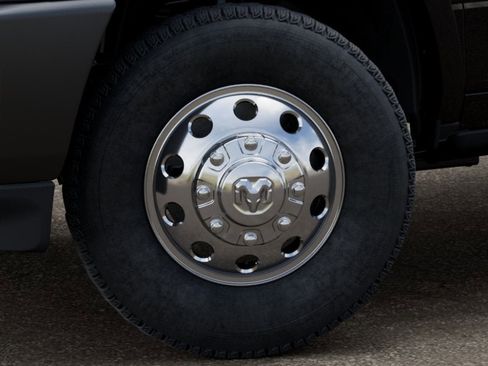 New 2025 RAM 3500 Limited AWD/4WD image 13