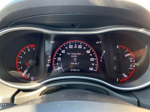 Used 2020 Dodge Durango SXT w/ 3rd Row Seating Group image 16