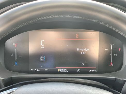 Used 2025 Ford Escape Active w/ Cold Weather Package image 10