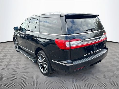Used 2021 Lincoln Navigator Reserve image 8