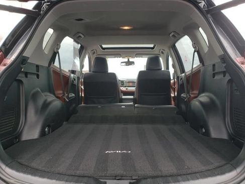 Used 2013 Toyota RAV4 Limited AWD/4WD image 6