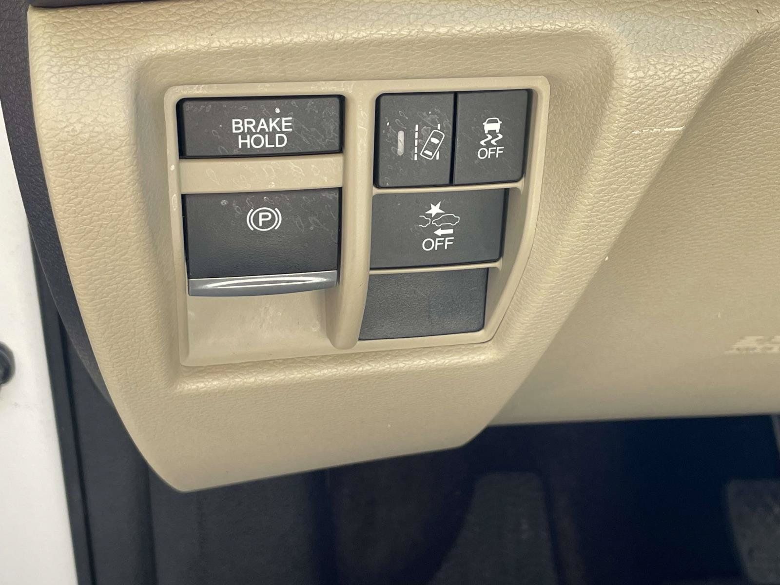 Used 2017 Acura MDX SH-AWD image 23
