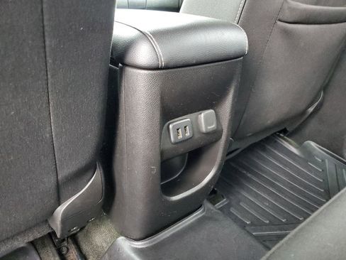 Used 2018 GMC Canyon SLE w/ SLE Convenience Package image 27