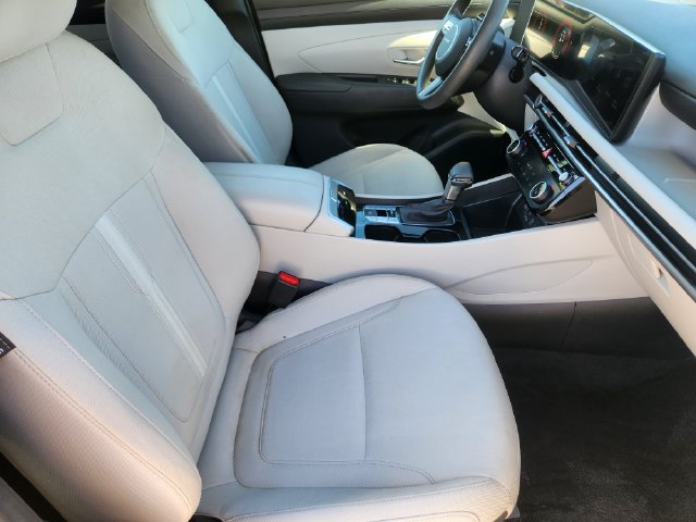 Used 2025 Hyundai Tucson SEL FWD image 14