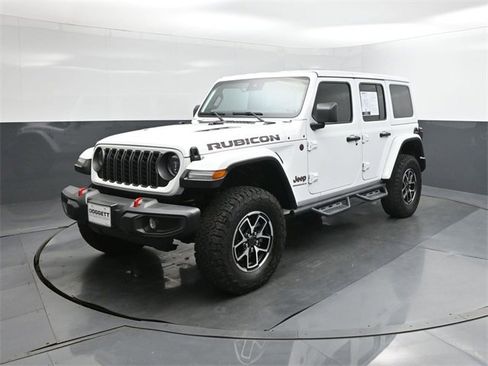 Used 2025 Jeep Wrangler Rubicon image 34