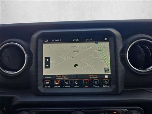 Used 2022 Jeep Wrangler Unlimited Sahara w/ Cold Weather Group AWD/4WD image 12