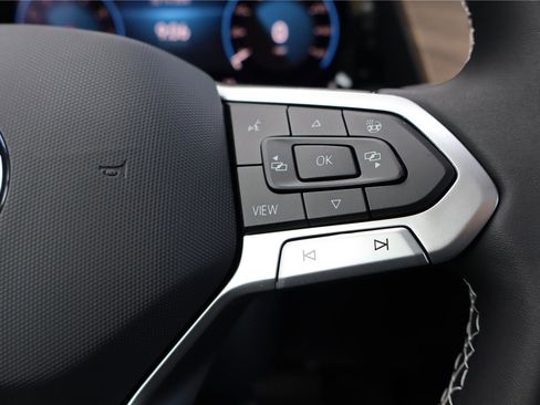 New 2026 Volkswagen Atlas SE image 17