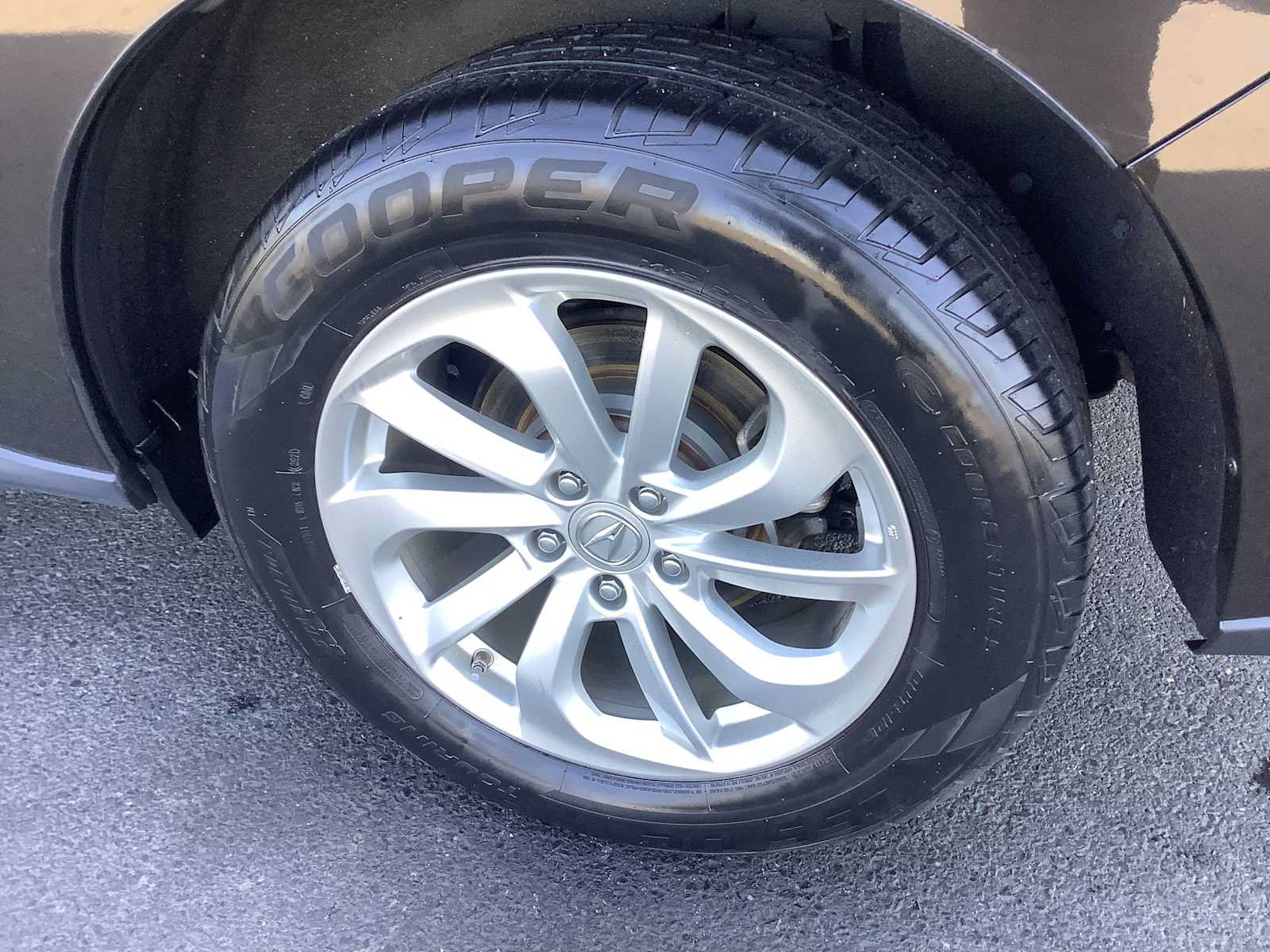 Used 2017 Acura RDX w/ Technology Package AWD/4WD image 4
