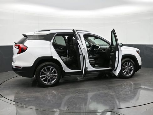 Certified 2022 GMC Terrain SLT image 31