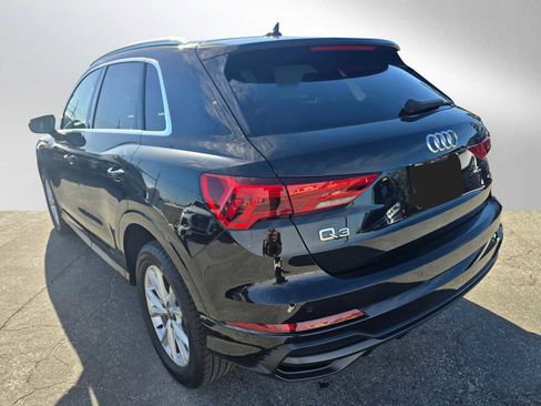 Used 2022 Audi Q3 2.0T Premium w/ Convenience Package image 5