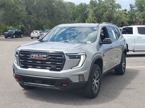 Used 2025 GMC Acadia AT4 AWD/4WD image 3
