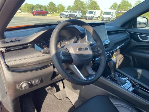 New 2026 Jeep Compass Altitude AWD/4WD image 13