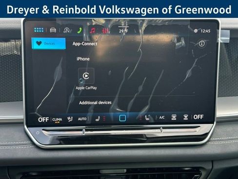 New 2026 Volkswagen Tiguan SE image 17