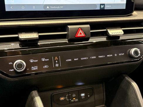 New 2026 Kia Sportage X-Line w/ X-Line Technology Package image 17