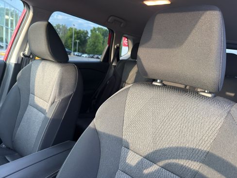 Certified 2025 Nissan Rogue SV AWD/4WD image 27