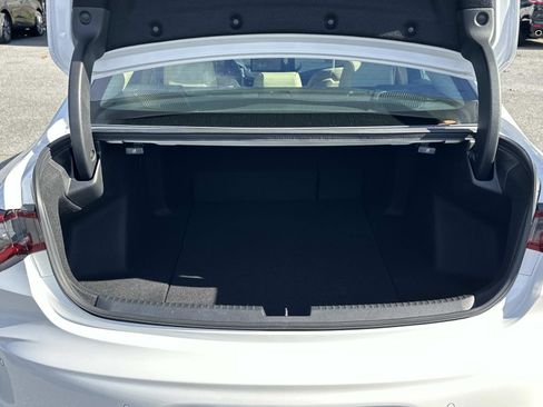 Certified 2025 Acura TLX w/ Technology Package image 16