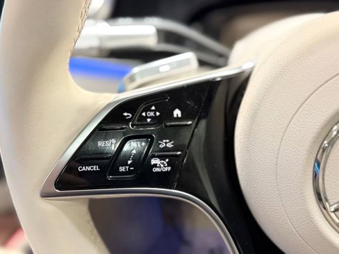 Used 2023 Mercedes-Benz EQS 580 4MATIC Sedan image 21