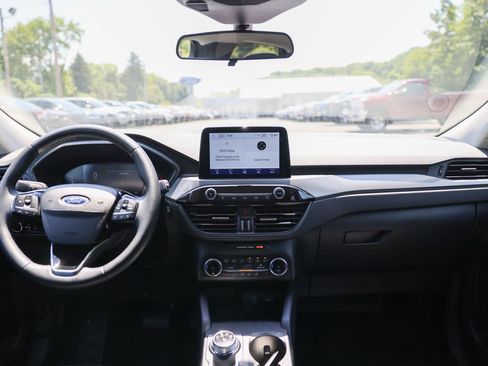 Certified 2023 Ford Escape Active AWD/4WD image 23