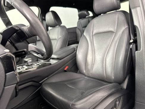 Used 2018 Audi Q7 3.0T Prestige w/ Prestige Package AWD/4WD image 25