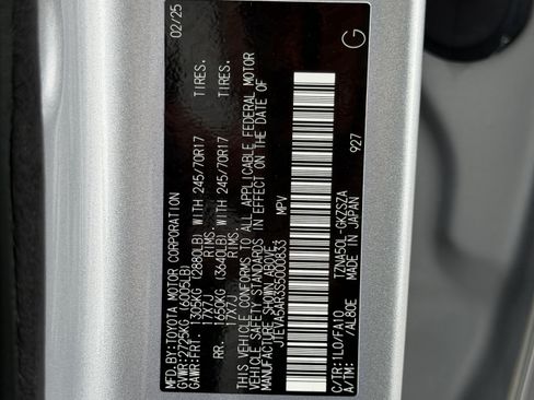 Used 2025 Toyota 4Runner SR5 RWD image 33