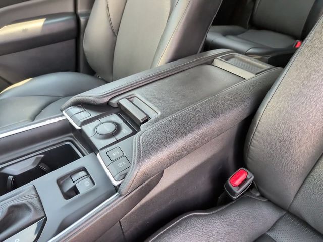 Used 2024 Toyota Grand Highlander AWD image 19