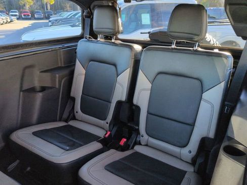 Used 2023 Ford Bronco Wildtrak image 14