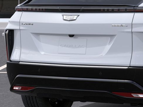New 2026 Cadillac Lyriq Luxury image 14