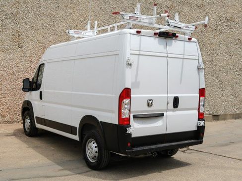 Used 2023 RAM ProMaster 2500 FWD image 11