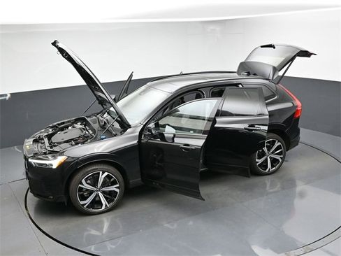 Used 2023 Volvo XC60 B6 Ultimate w/ Protection Package Premier image 52