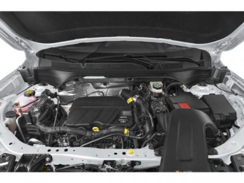 Certified 2025 Chevrolet Trax ACTIV w/ Driver Confidence Package FWD image 15