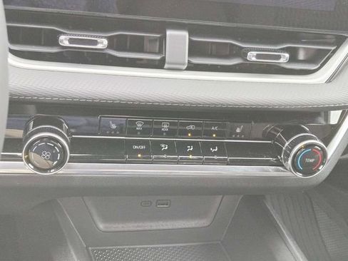 Used 2026 Chevrolet Equinox LT w/ LPO, Floor Liner Package image 22