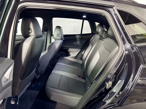 Used 2023 Volkswagen ID.4 Pro S image 21