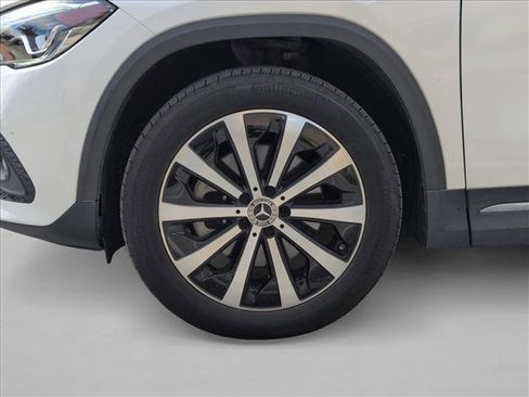 Certified 2023 Mercedes-Benz GLA 250 4MATIC image 25