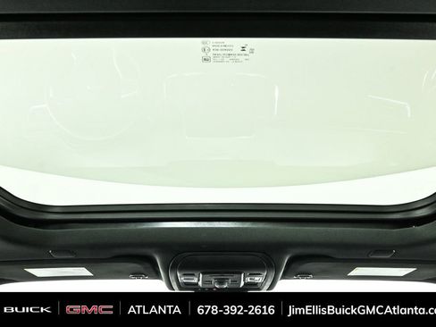 Certified 2024 Chevrolet Tahoe Z71 w/ Luxury Package image 21