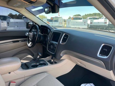 Used 2019 Dodge Durango SXT w/ 3rd Row Seating Group AWD/4WD image 28