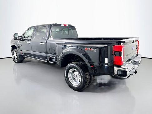 New 2026 Ford F350 4x4 Crew Cab DRW Super Duty image 11