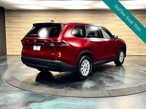 Used 2025 Toyota Grand Highlander AWD image 19